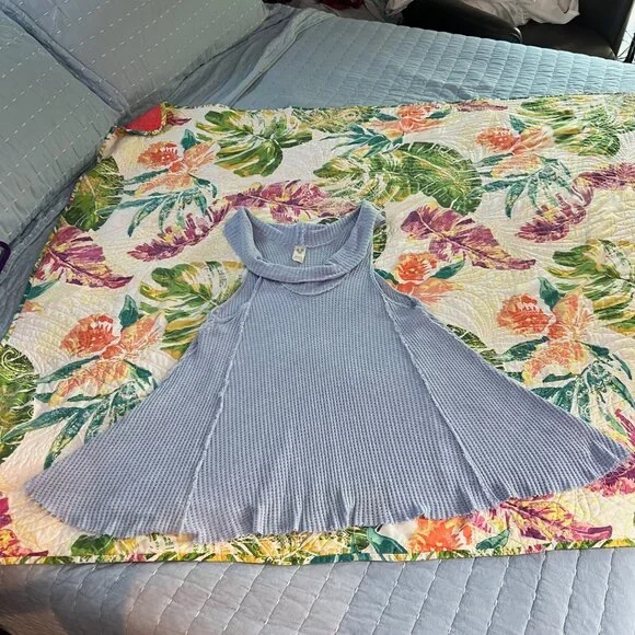 🆕We the Free Swing It Cowl Neck Thermal Tank Top Light Blue Sz L - Picture 4 of 7